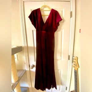 Gwen Velvet Dress from Revelry in burgundy